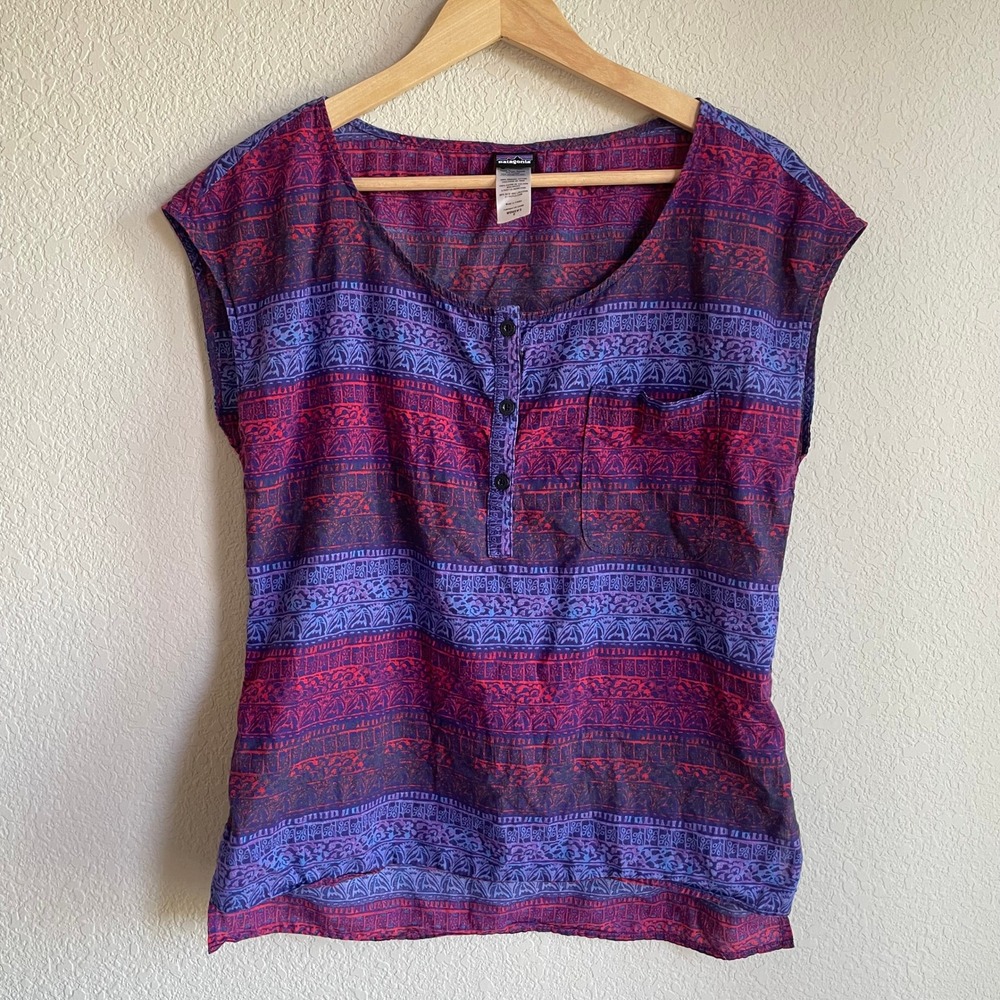 Patagonia Organic Cotton Henley Top Womens 8 Lightweight Purple Red Cap Sleeve